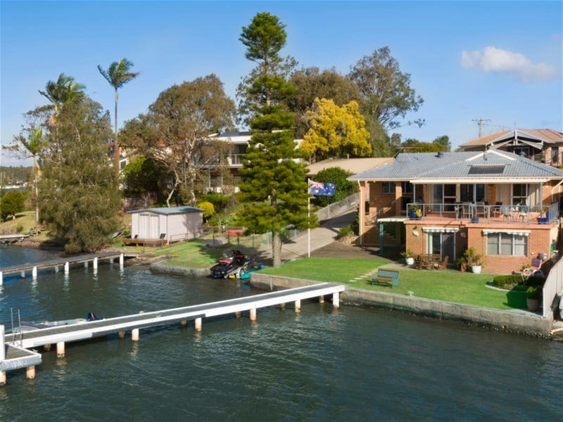 7 Albert Street BONNELLS BAY NSW
