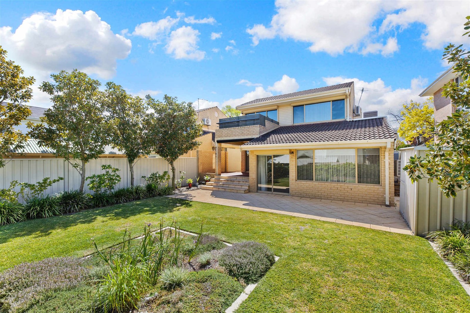 97A Matheson Road APPLECROSS WA