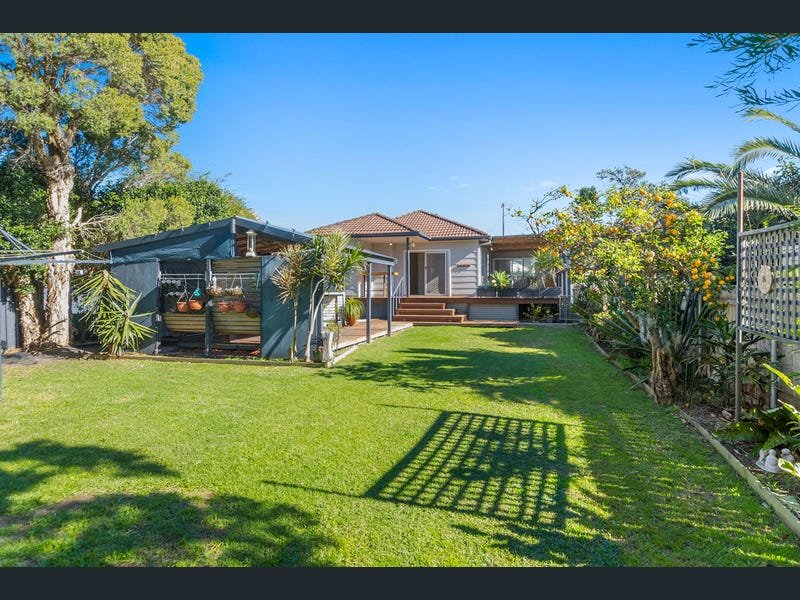 7 Collins Avenue, Woonona, NSW 2517