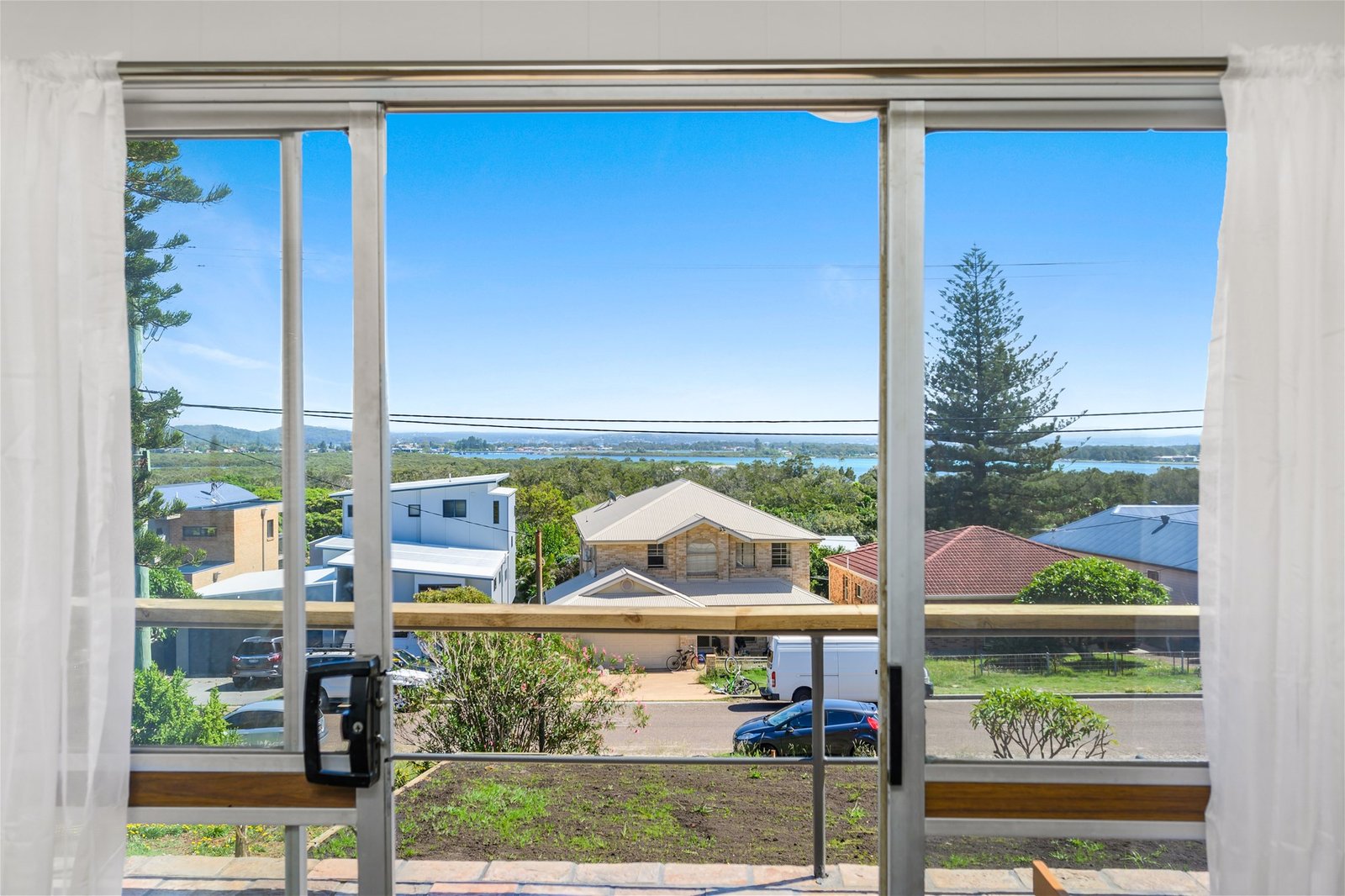 16 Northcote Avenue SWANSEA HEADS NSW