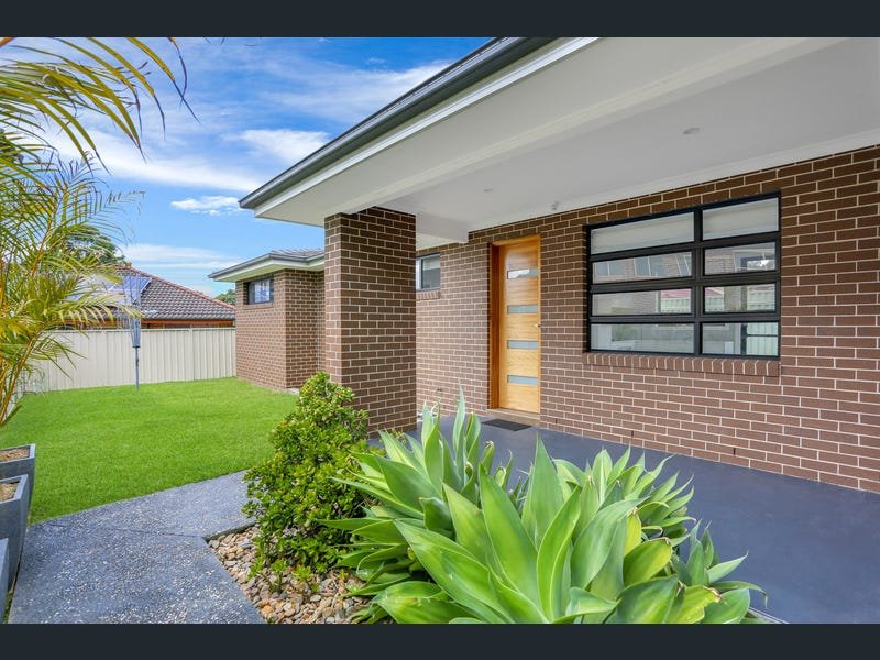 130 Australis Avenue, Wattle Grove, NSW 2173