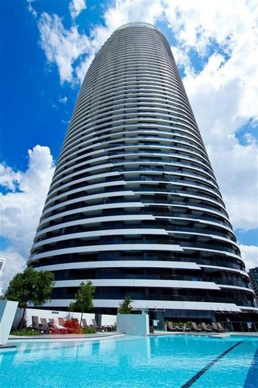 502/1 Oracle Boulevard BROADBEACH QLD