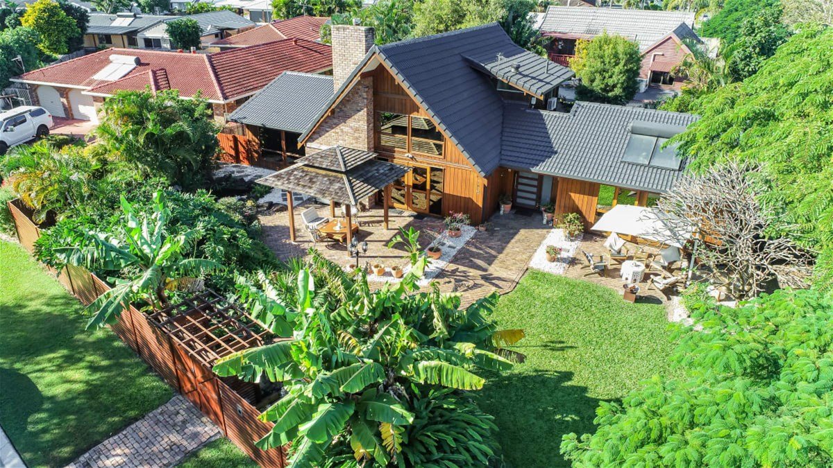 1 Langford Court MERMAID WATERS QLD