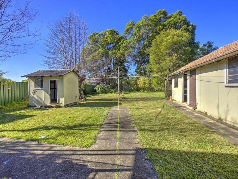 15 Bernard Street WESTMEAD NSW