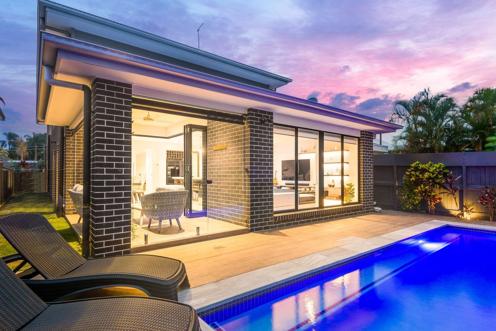 19 Mount Street, Greenslopes QLD 4120