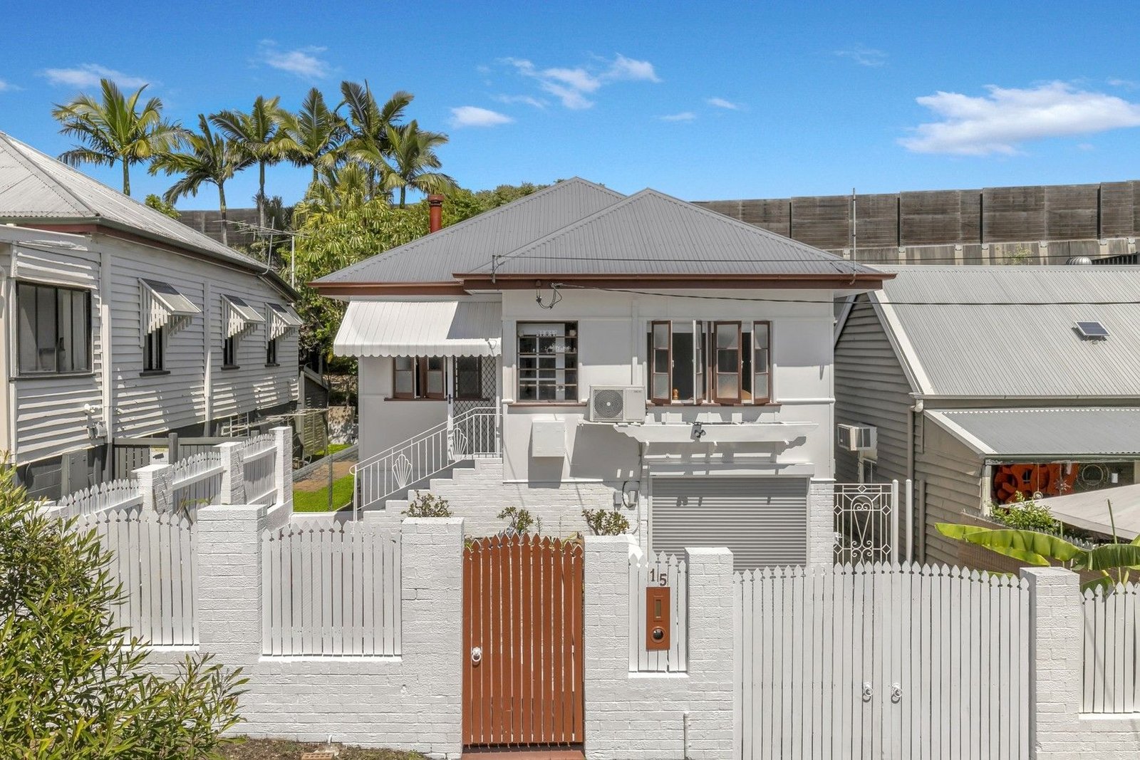 15 Harrogate Street, Woolloongabba QLD 4102